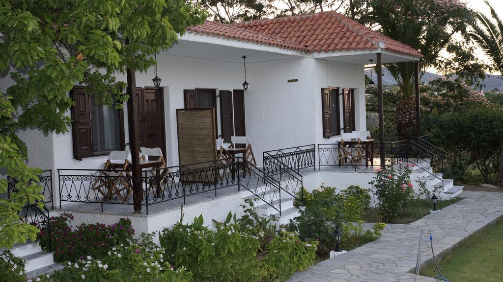 Pavlimari Studios Pyrgi Thermis Exterior foto